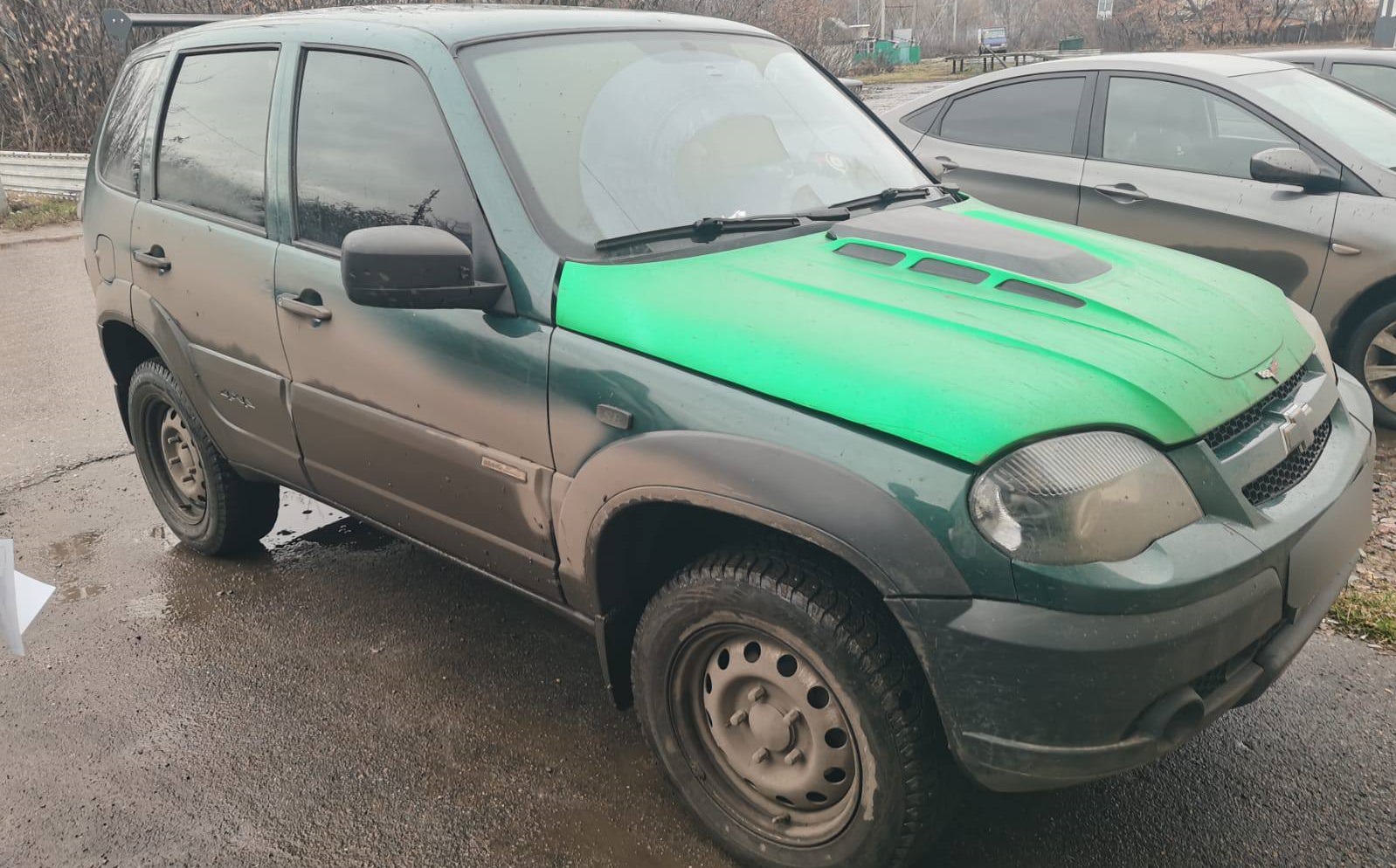 Из-за неоплаченных штрафов у 20-летней саратовчанки конфискуют "Ниву"